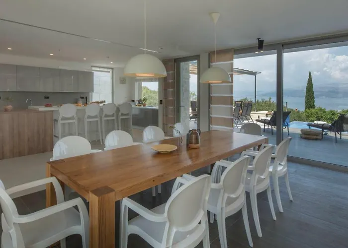 Ana ヴィラ スプリツカ