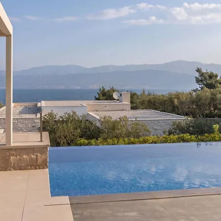 Villa Ana